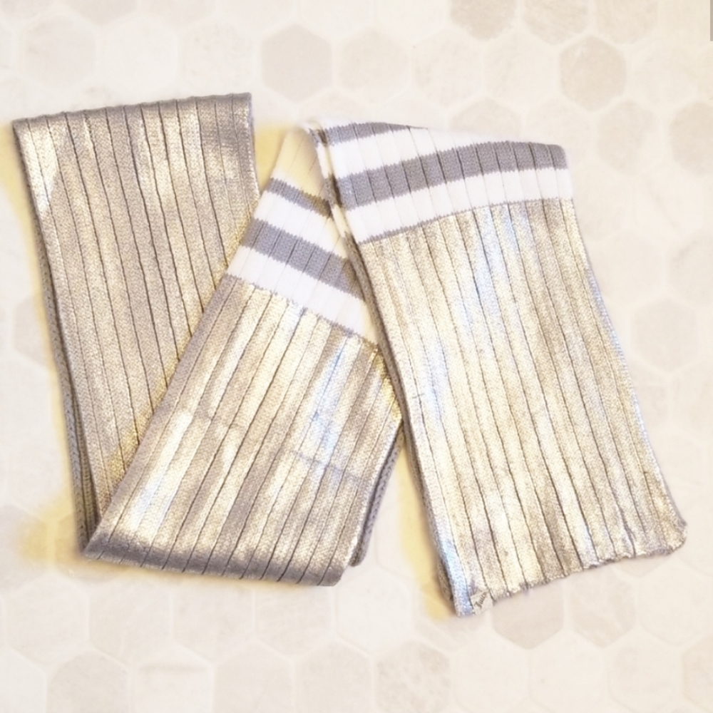 NWOT JUICY COUTURE silver scarf